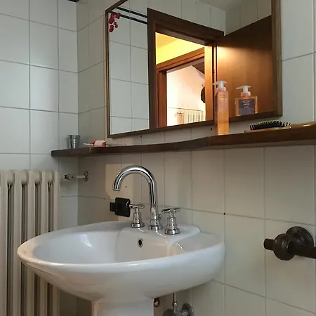 Apartment 1652 *