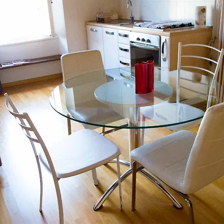1652 Apartment
